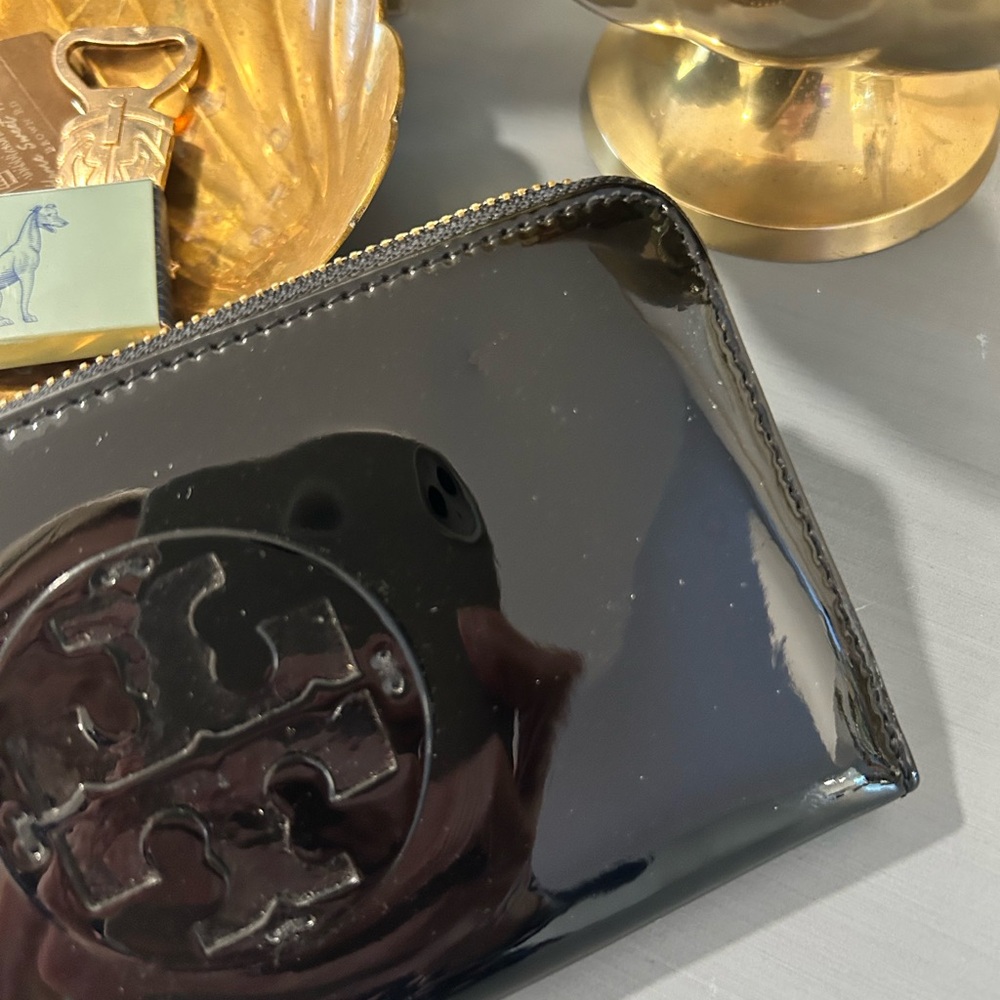 Tory Burch Black Patent Leather Wallet - Picture 7 of 9